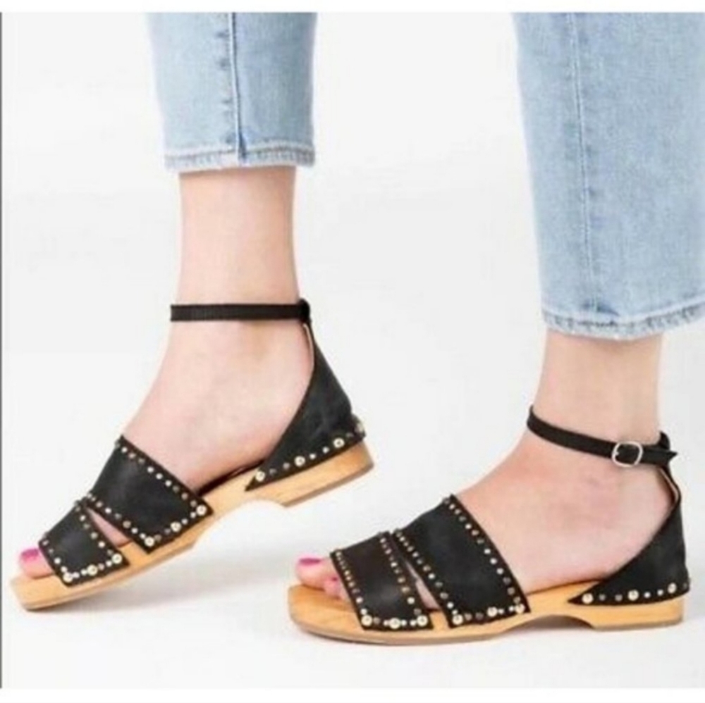 FREE PEOPLE North Shore Sandal Clogs Black Studded Straps Wood Sole 8.5 NWOT